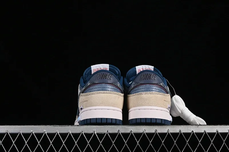 All Categories Nk SB Dunk Series Nk SB Dunk Low Low-top sneakers Nk Dunk Low Panda Prank Wave Fisherman-Fishing in the Lake Blue Brown Low-top casual sneakers DD1391-400